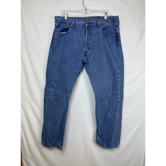 Levi's 501 Men's Size 38x30 Blue Stonewashed Button Fly Denim Jeans - Picture 1 of 7